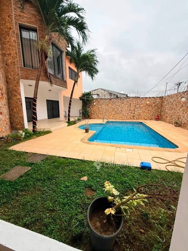 Location villa duplex 7 pièces a la Riviera 4