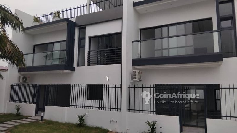 Location villa 5 pièces à Bingerville