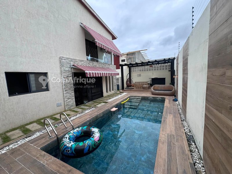Location villa duplex 5 pièces avec piscine Grand-bassam – cité callisto