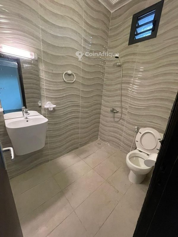 Location appartement 3 pièces au boulevard de Gabon