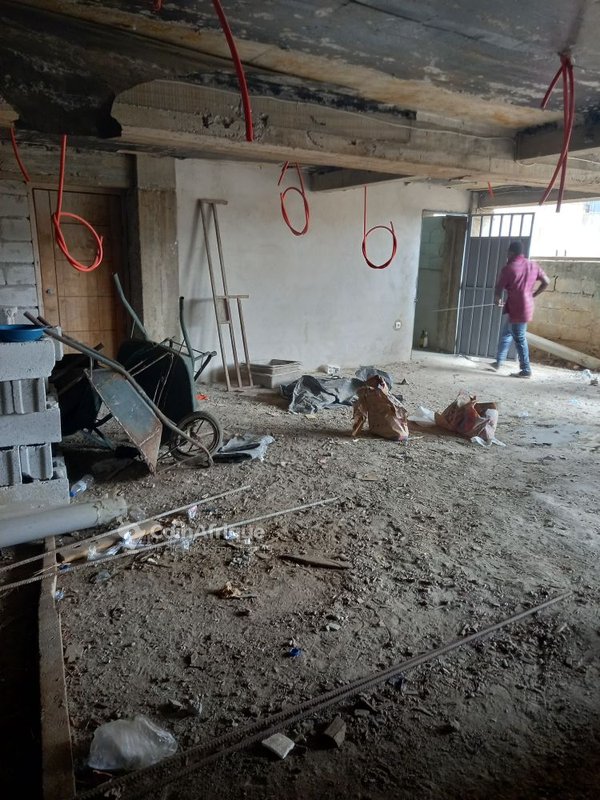 Vente studios en construction - Cocody