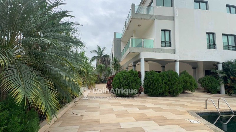 location villas 17 pièces - cocody rivera m badon ambassade chine