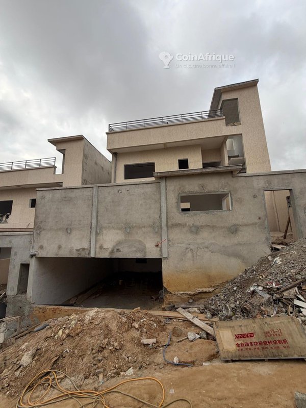 Vente villa duplex 7 pièces - Cocody
