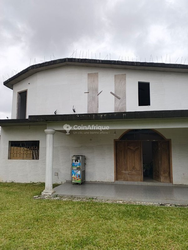Vente villa duplex 7 pièces à Angré