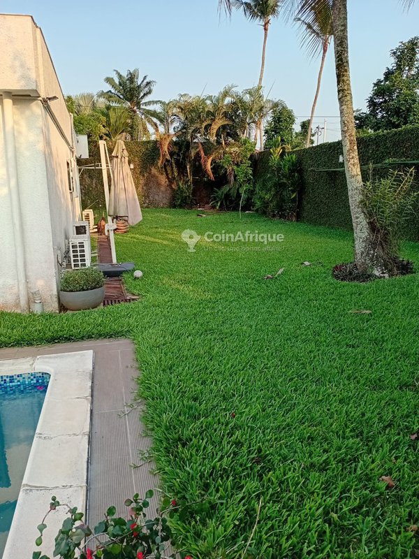 Vente villa basse 5 pièces à la riviera golf versant