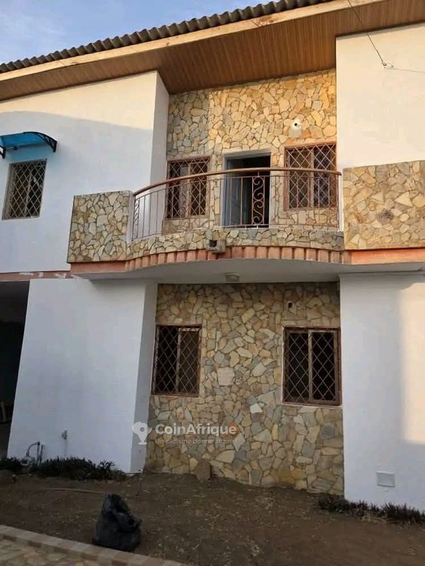 Vente villa 4 pièces à Cocody rivera Palmeraie Rosier programme 3