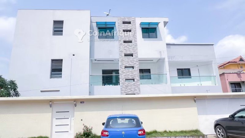 Vente villa 9 pièces à Angré Chu
