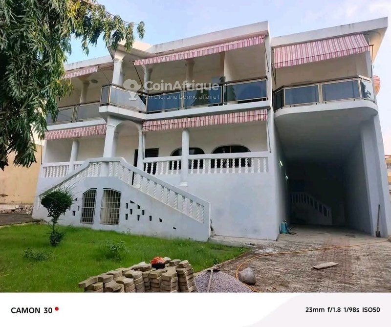 Location villa duplex 10 pièces - Bingerville fehkessé
