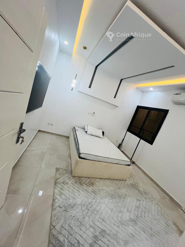 Vente appartement meublé 4 pieces à Cocody Angré Nouveau Chou — photo 4