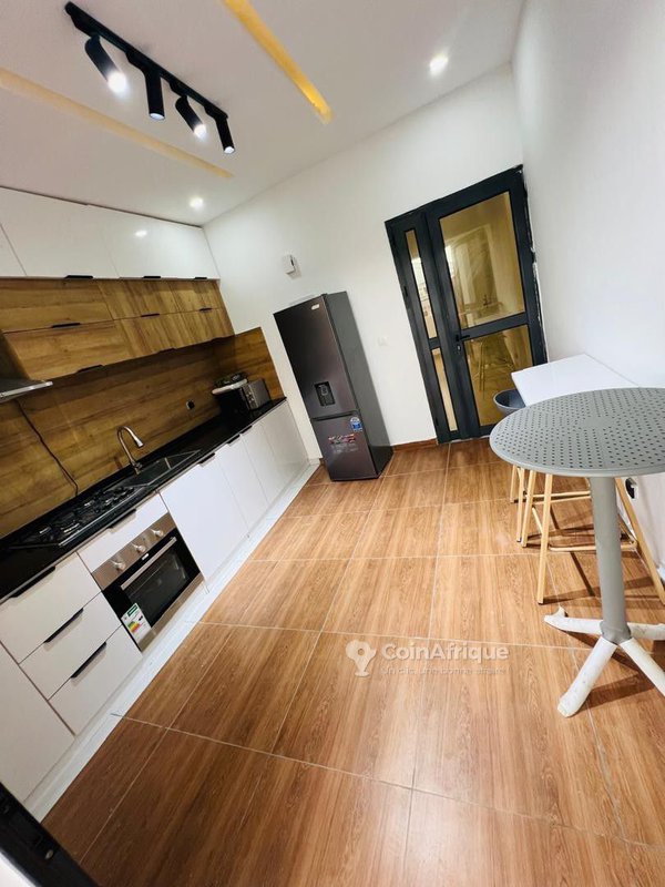 Vente appartement meublé 4 pieces à Cocody Angré Nouveau Chou — photo 5
