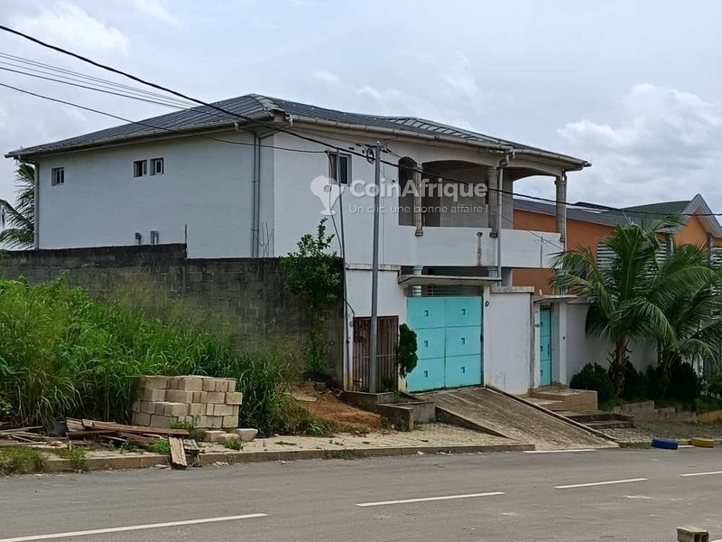 Vente villa 6 pièces à Feh_kessé siège COSIM