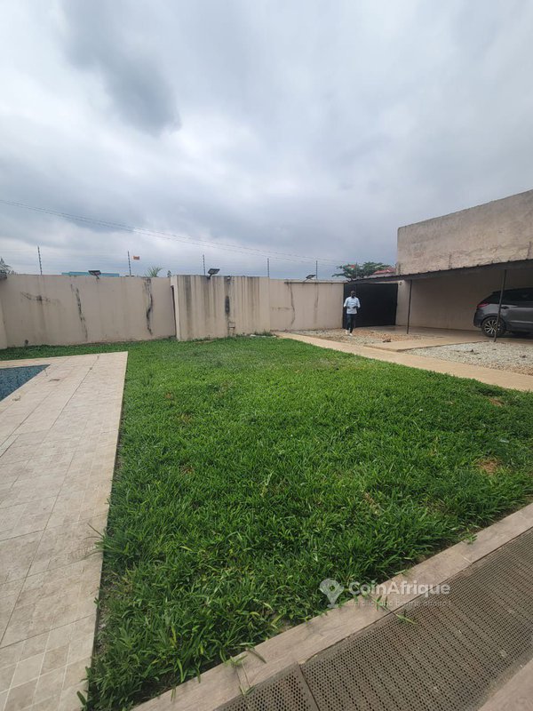 Location villa duplex 12 pièces - Bingerville aghiein — photo 4