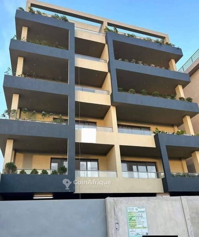 Location appartements 5 pièces rivera triangle- cocody