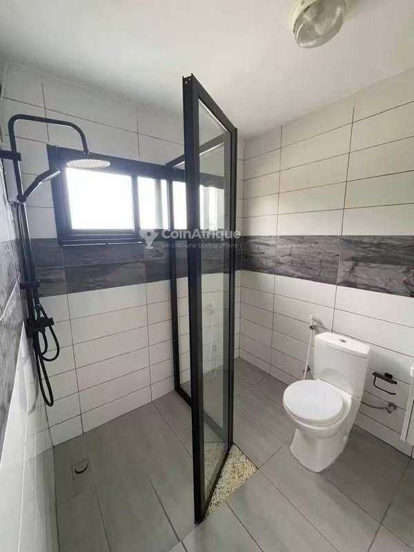 Vente appartement 3 pièces - Marcory zone 4 langevin — photo 3