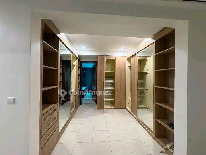 location villas duplex de haut standing 7 pièces + piscine - cocody 2 plateaux 7eme tranche