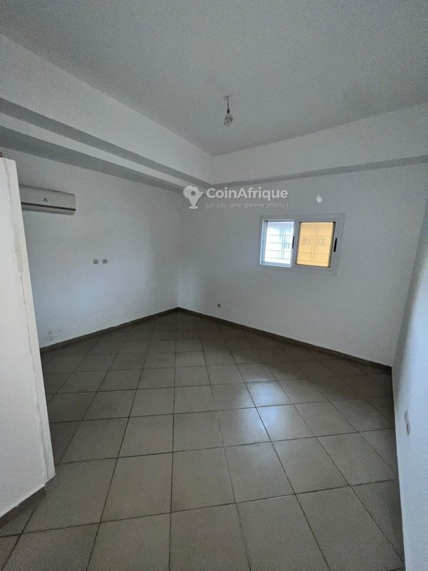 Location appartement 4 pièces - Cocody