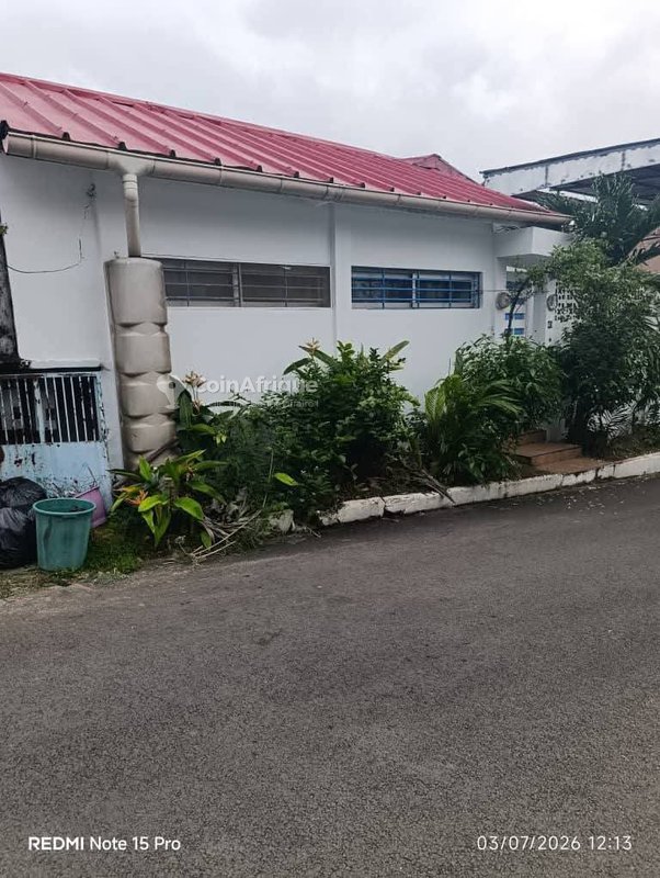 Vente villa 4 pièces Attoban Dans cité Villa basse