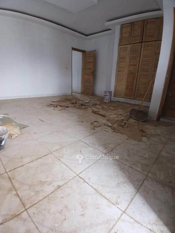 Location appartement 2pièces à Cocody angré nouveau chu au 3ème étage — photo 5