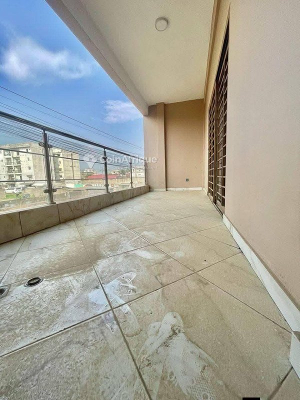 Location appartement 4 pièces - Angré